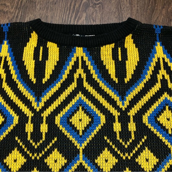 Vintage Knit Sweater - Picture 7 of 14